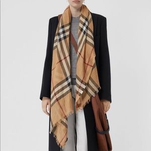 Burberry scarf